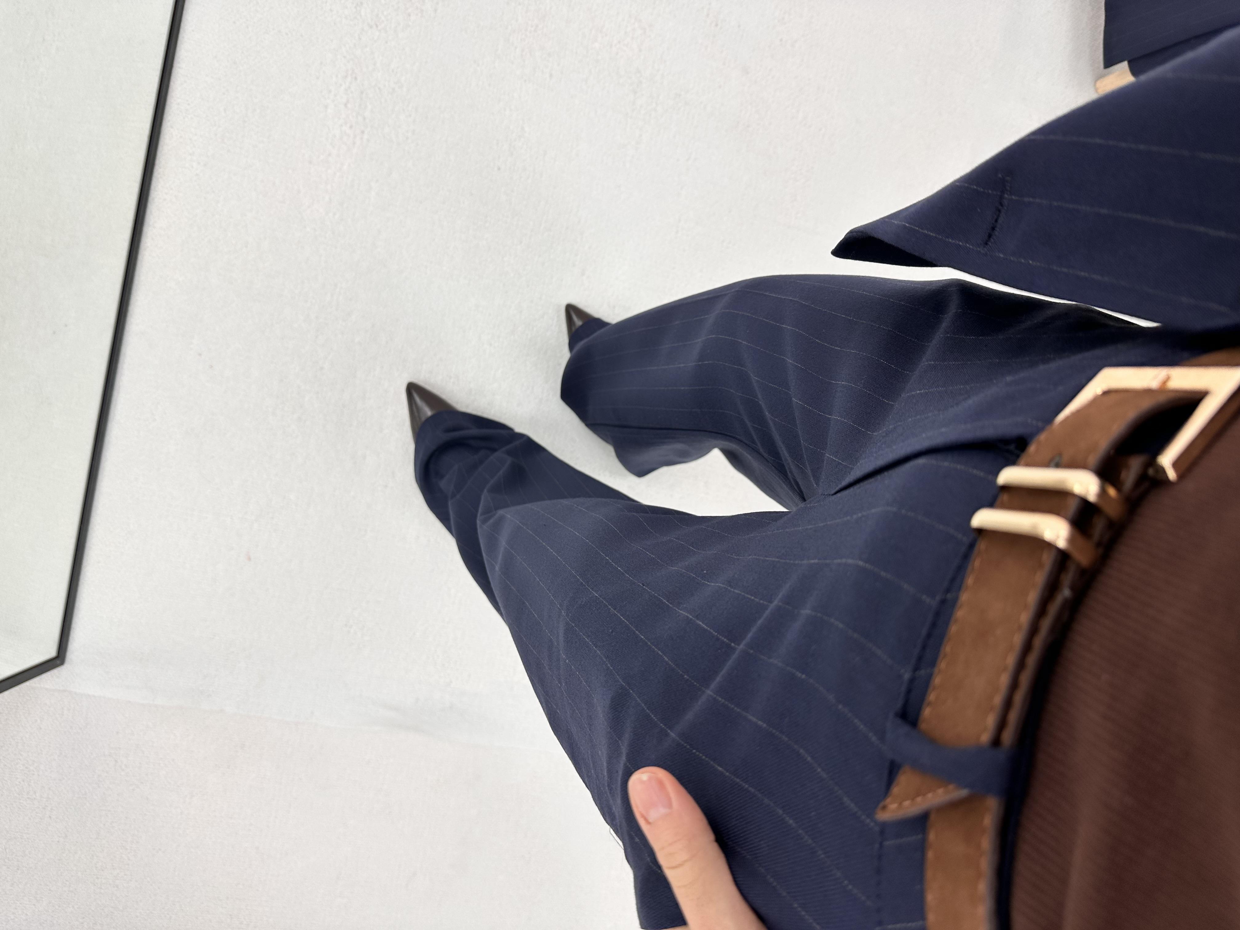 Çizgi Detaylı Lacivert  Kumaş Pantolon 