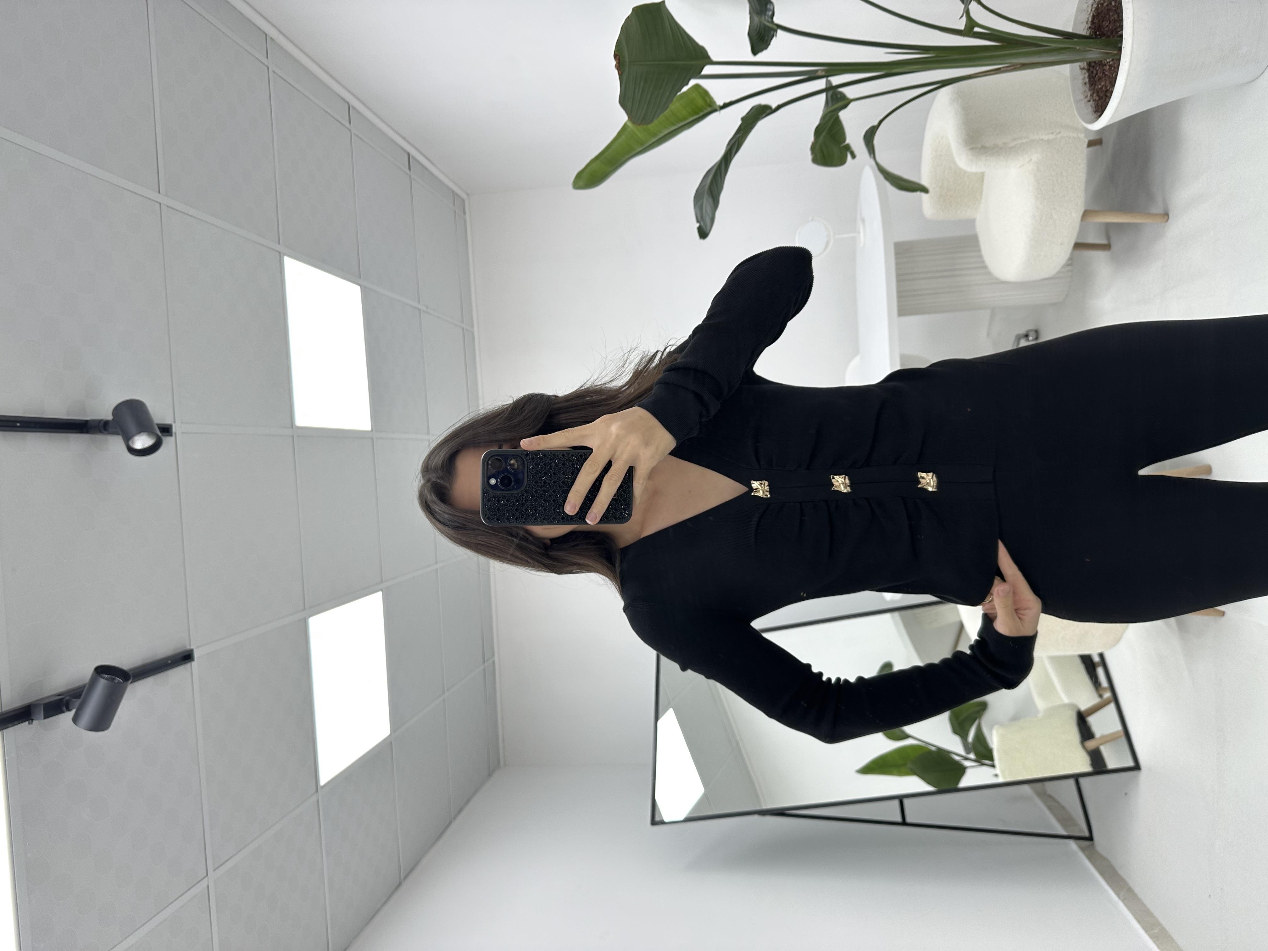 Düğme Detaylı Bluz