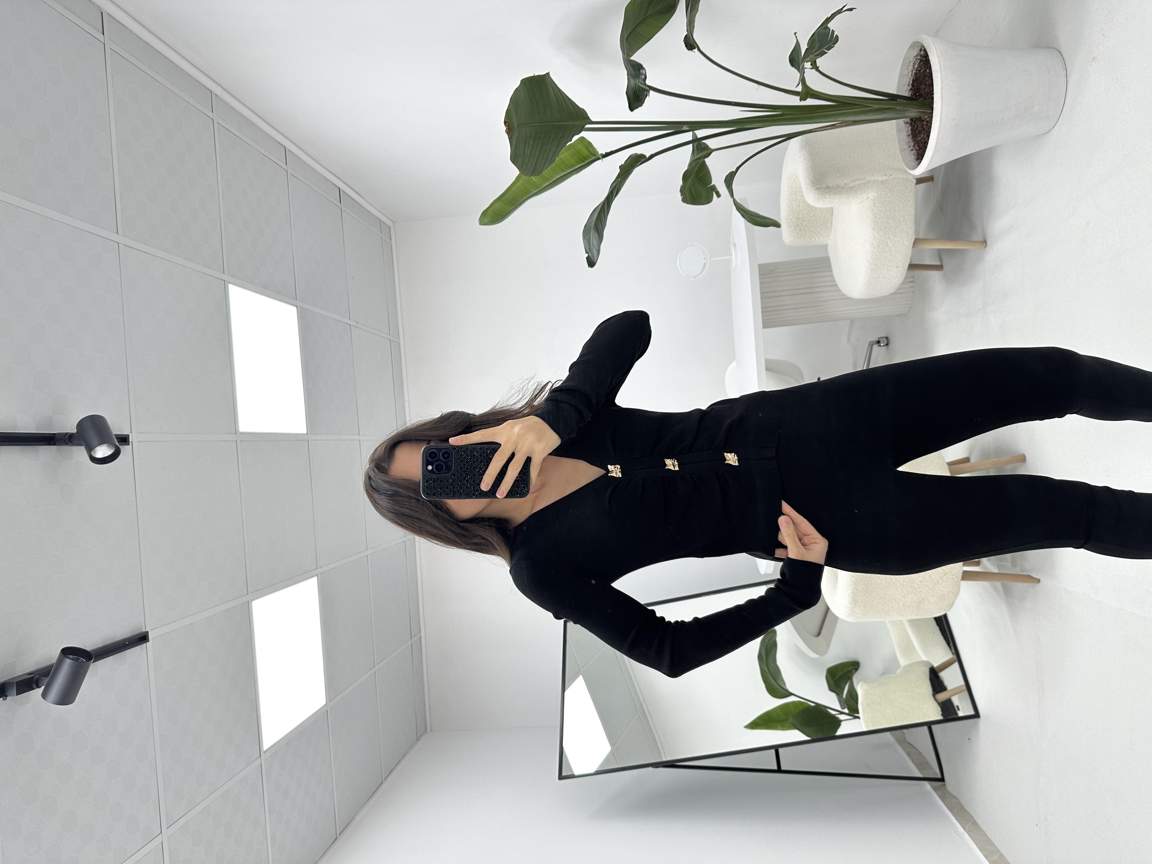 Düğme Detaylı Bluz