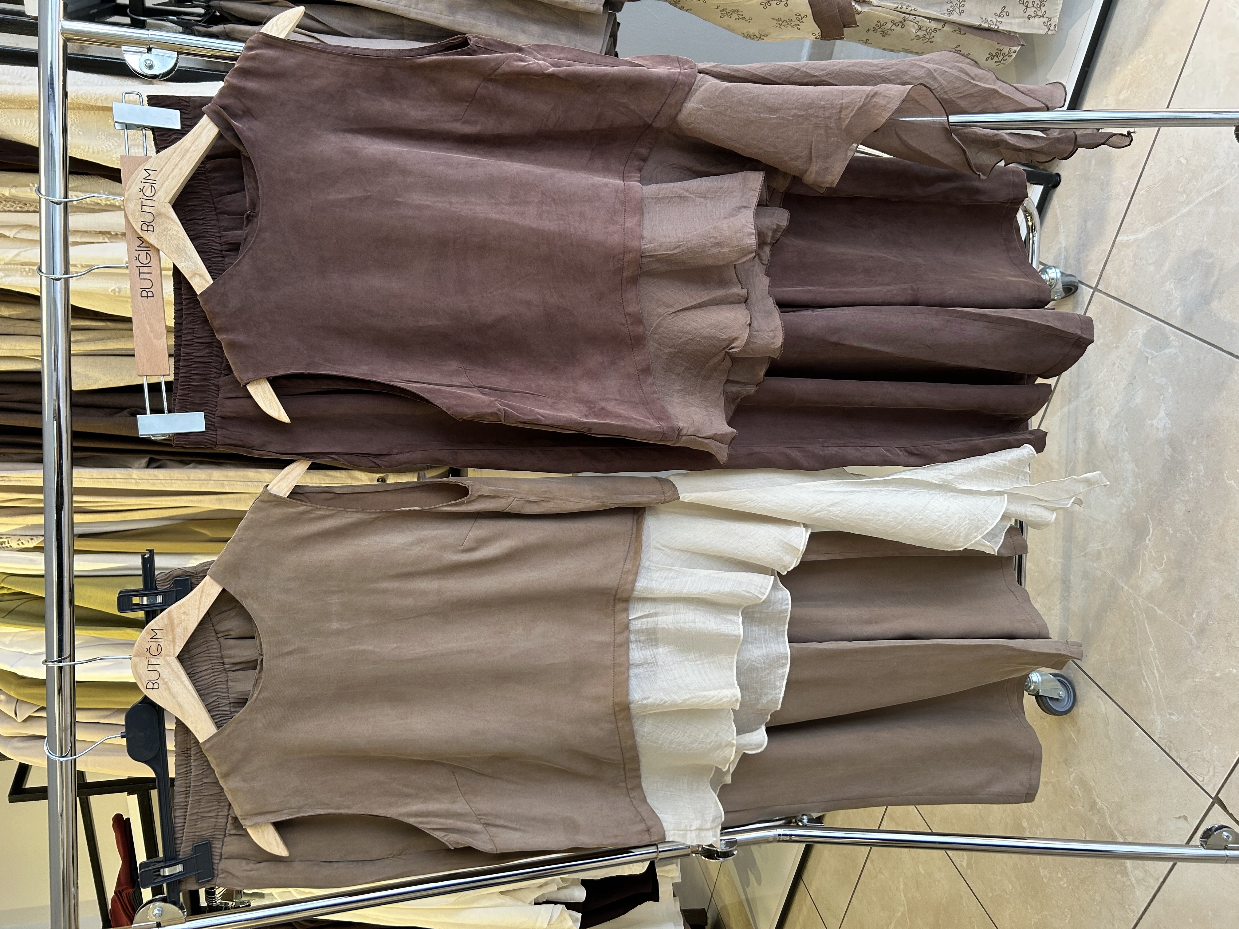 Fırfır Detaylı Bronz Bluz Pantolon Takım 