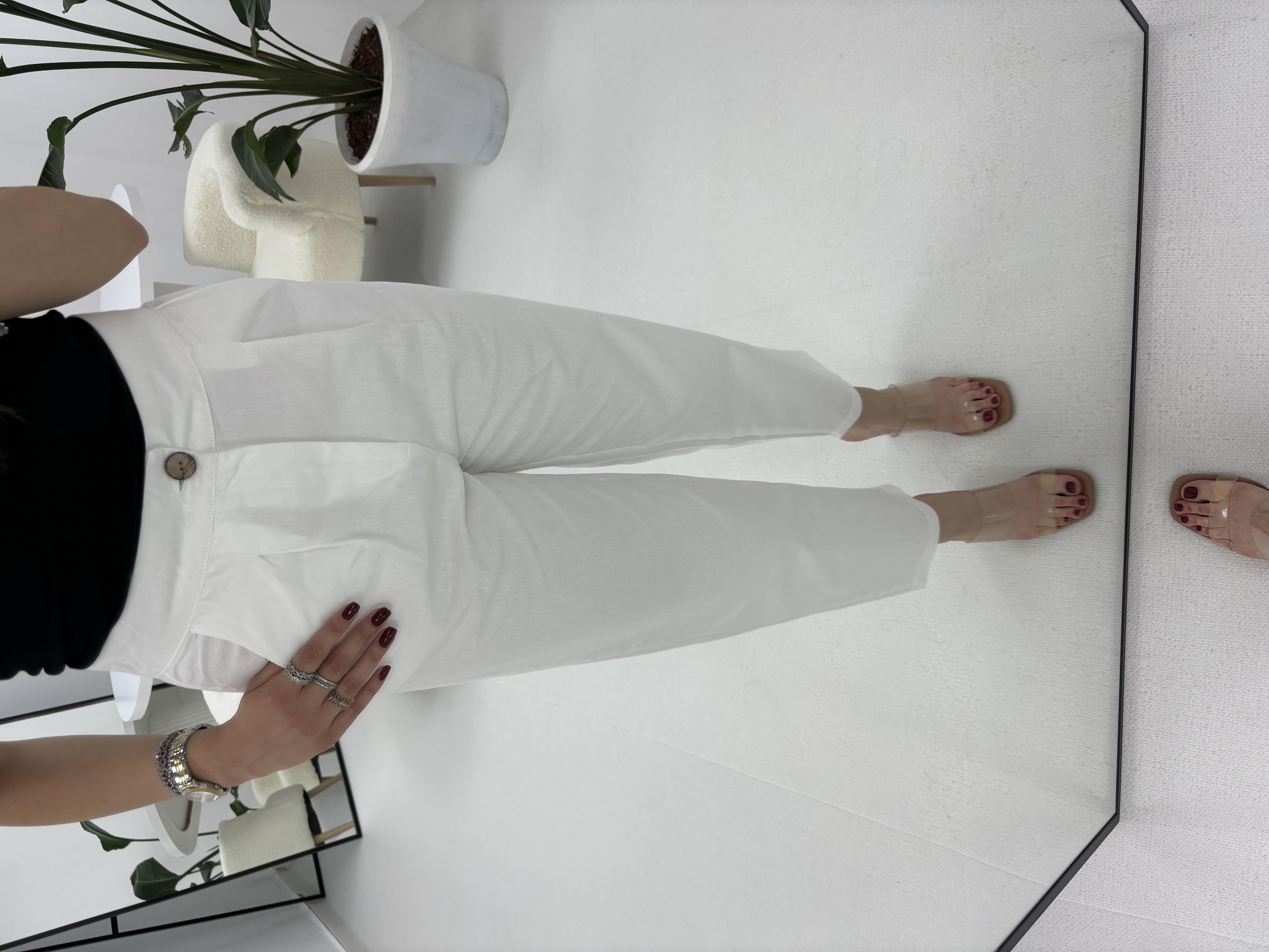 Gabardin Kumaş Havuç Model Beyaz Pantolon 