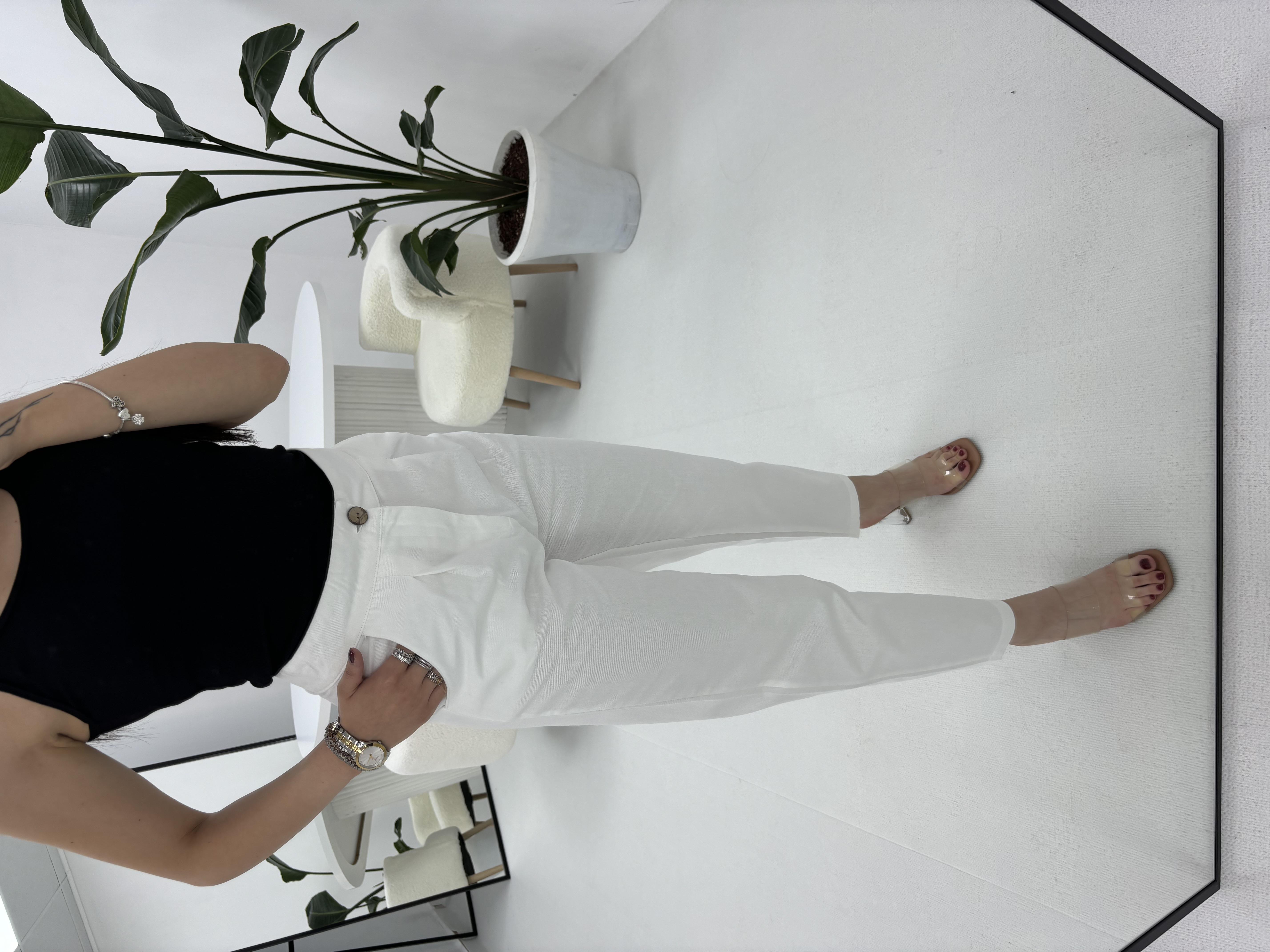 Gabardin Kumaş Havuç Model Beyaz Pantolon 
