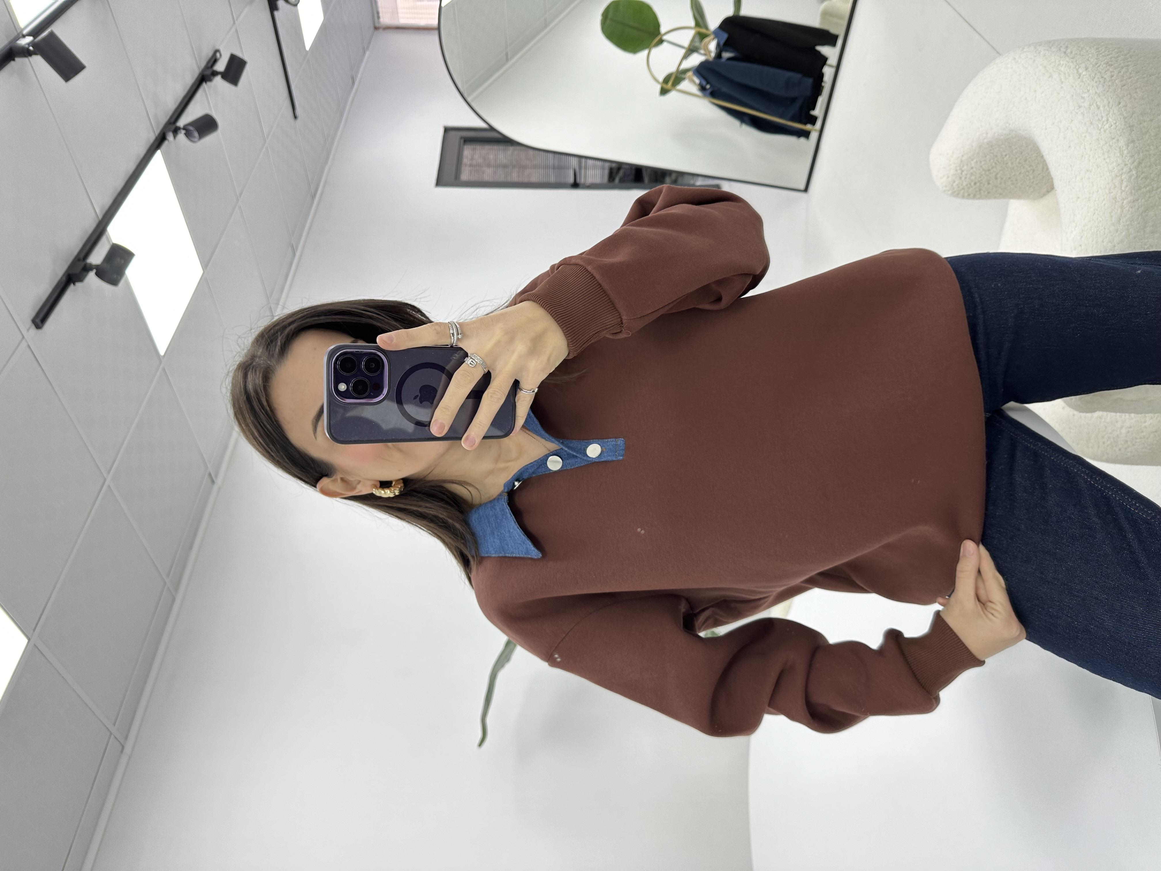 Kahverengi Yakası Kot Detaylı Şardonlu Sweatshirt