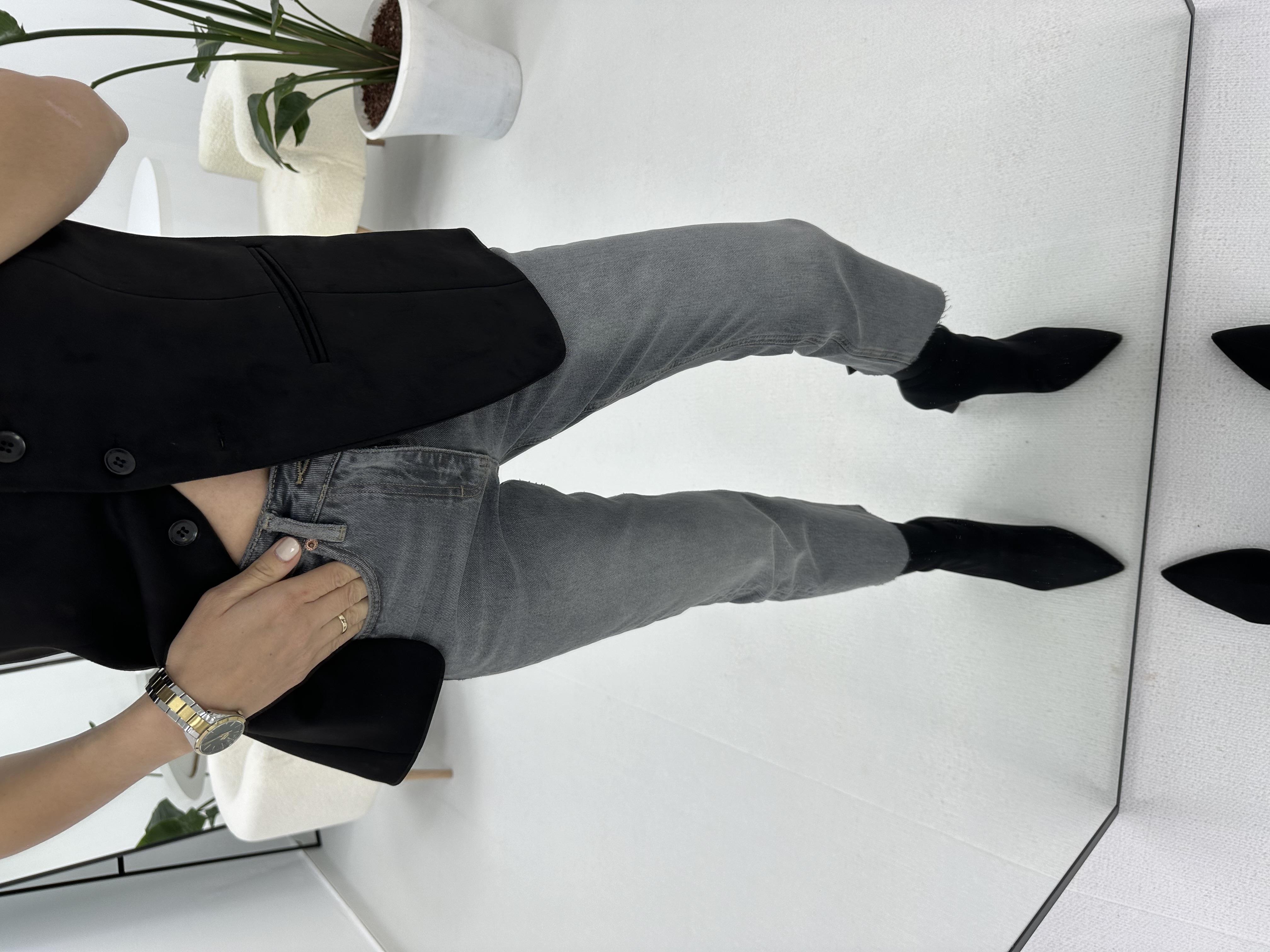 Kesik Paça Gri Boyfit Jean Pantolon