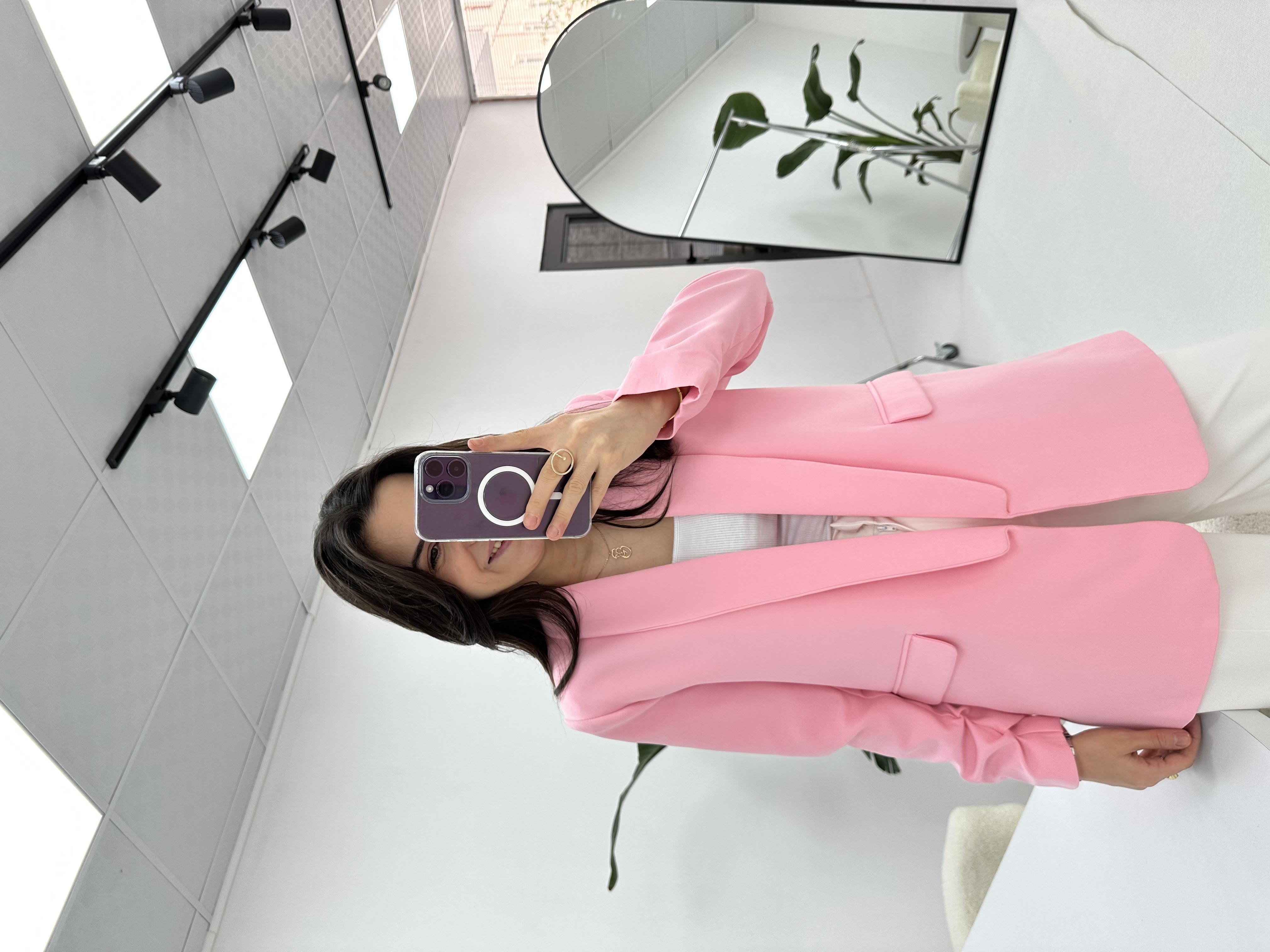 Kolu Büzgü Detaylı Pembe Blazer Ceket