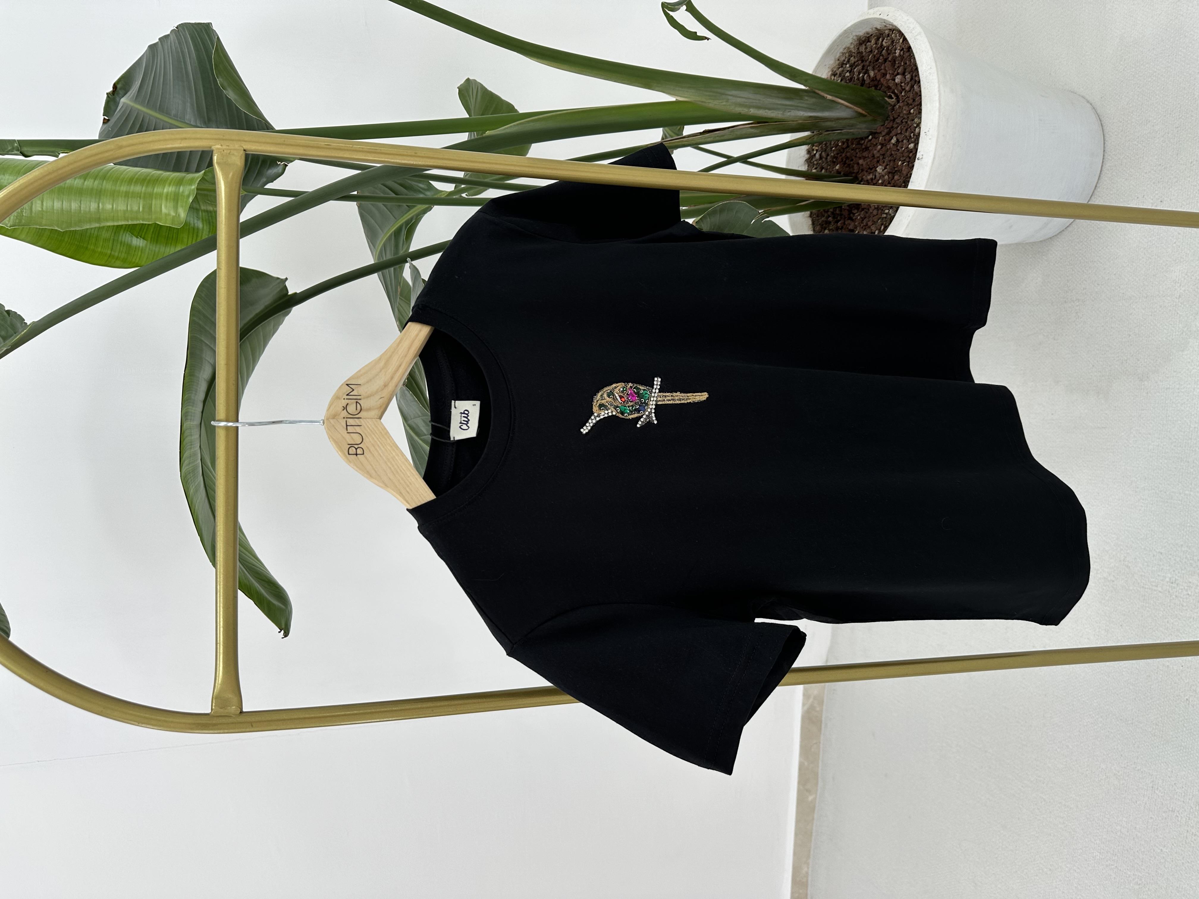 Kuş İşlemi T-shirt Siyah