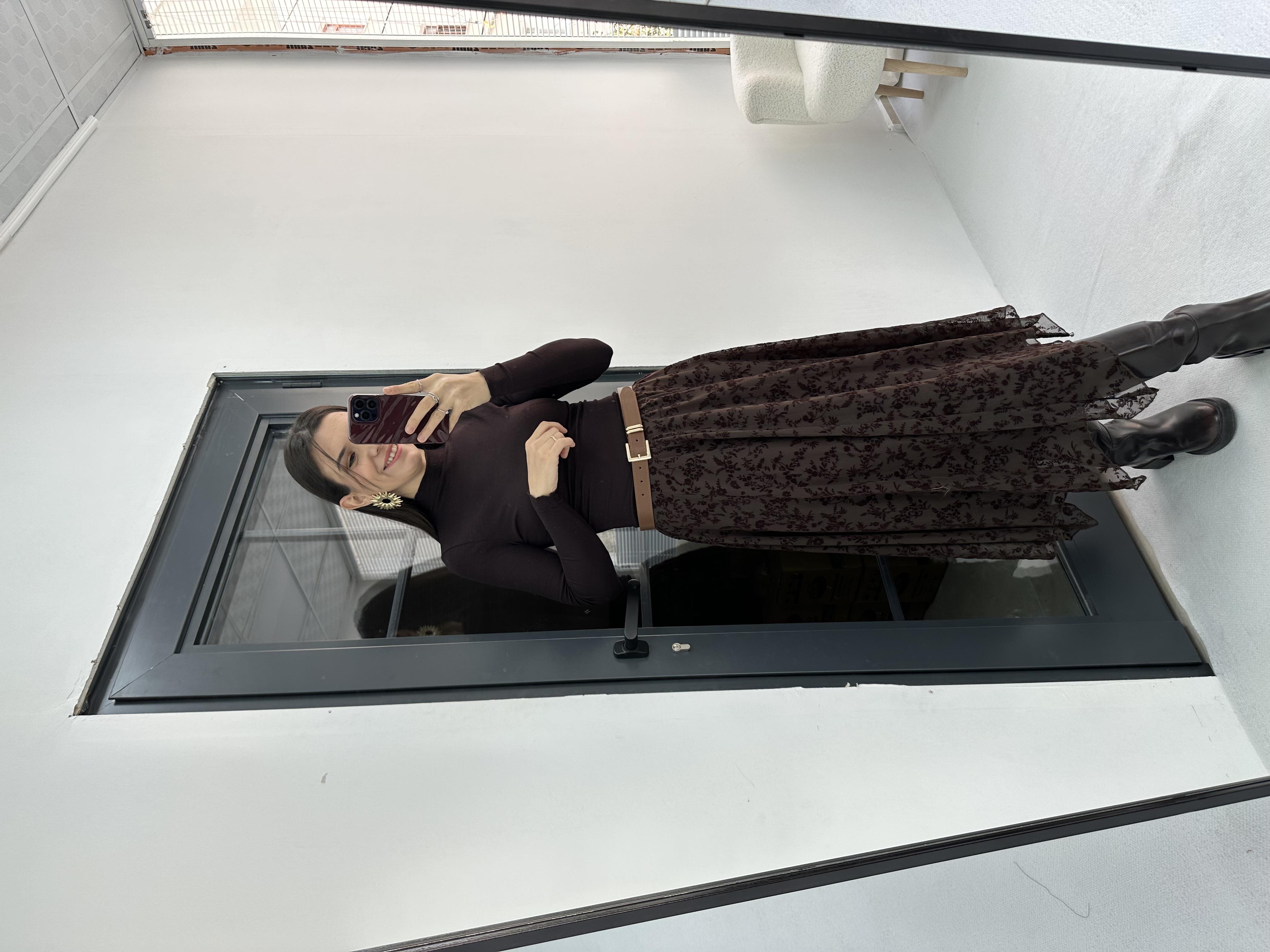 Nakış Detaylı Kahverengi Etek 