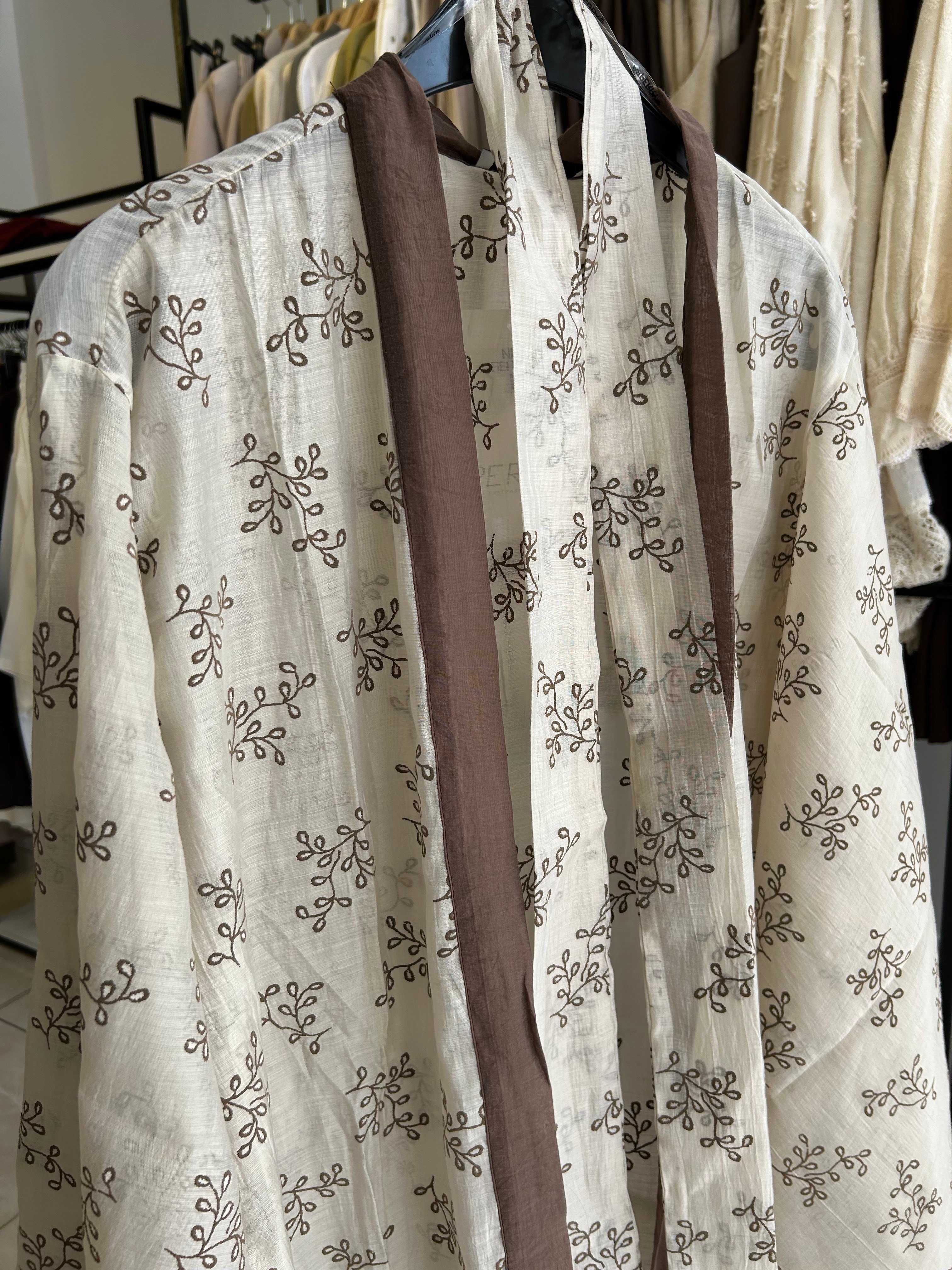 Nakış İşlemeli Taş  Kimono