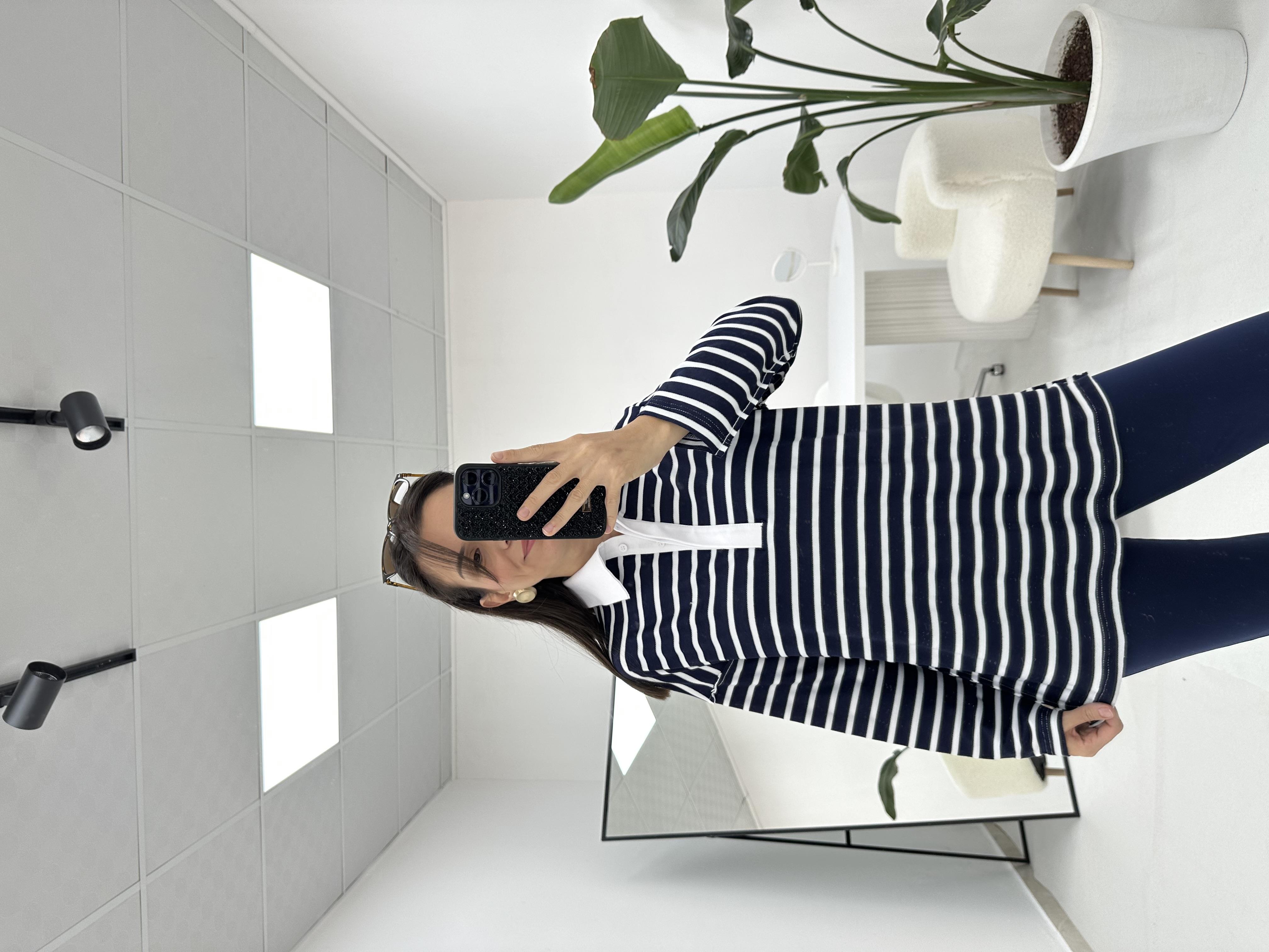 Polo Yaka Çizgili Lacivert Beyaz ÇizgiliSweatshirt 