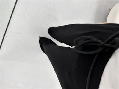 Belden Bağlama Detaylı Siyah Pantolon 