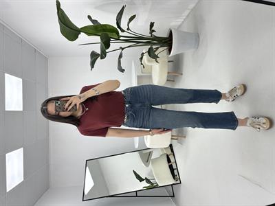 Beli Zincir Detaylı Koyu Mavi Jean 