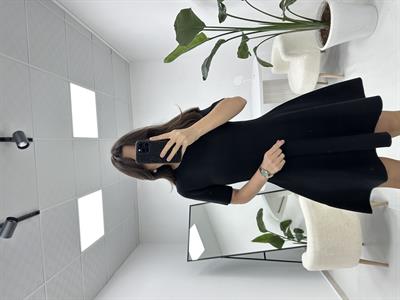 Bisiklet Yaka Volanlı Siyah Triko Elbise