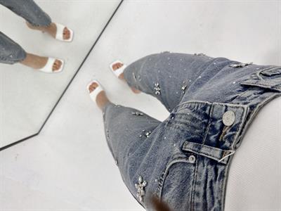 Çiçek Taş Detaylı Açık Mavi Jean Pantolon