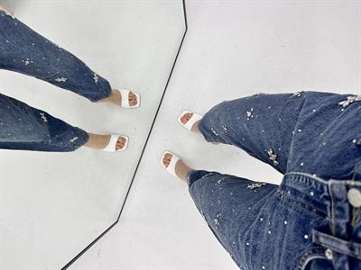 Çiçek Taş Detaylı Koyu Mavi Jean Pantolon