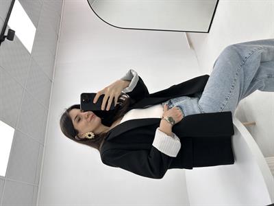 Çizgili Astar Detaylı Siyah Ceket
