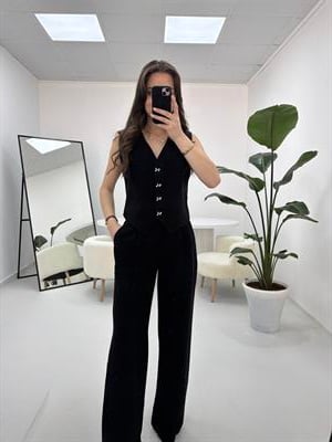 Fiyonk Düğme Detaylı Siyah Yelek Pantolon Takım