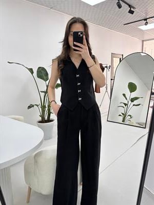 Fiyonk Düğme Detaylı Siyah Yelek Pantolon Takım