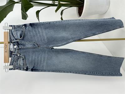 Kesik Paça Boyfit Açık Mavi Jean 