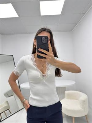 Kısa Kollu Pens Detaylı Beyaz T-shirt