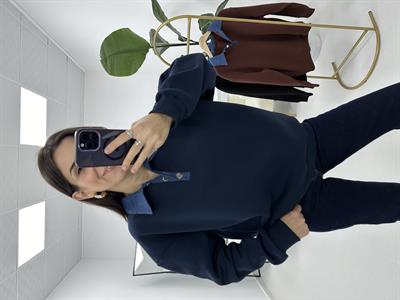 Lacivert Yakası Kot Detaylı Şardonlu Sweatshirt
