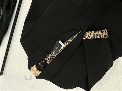 Leopar Astarlı Siyah Ceket 