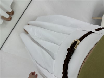 Örgü Kemer Detaylı Beyaz Etek 