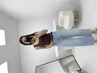 Süet Kemerli Açık Mavi Jean