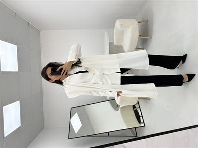 Yakası Şal Detaylı Beyaz  Blazer  ceket 