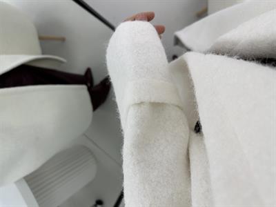Yumuşak Dokulu Peluş Beyaz Kaban