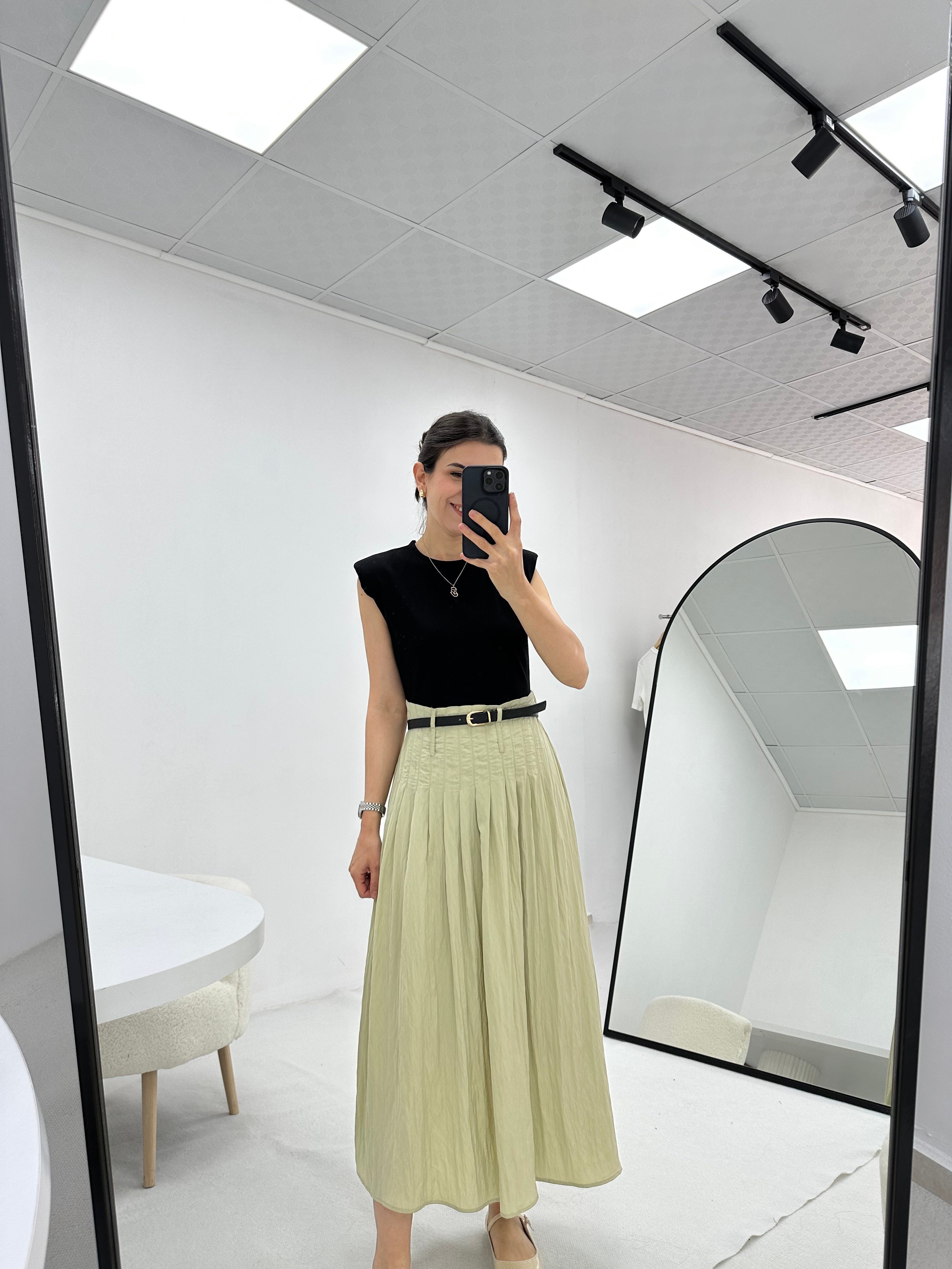 Çift Parça Görünümlü Colorblock Siyah Elbise 