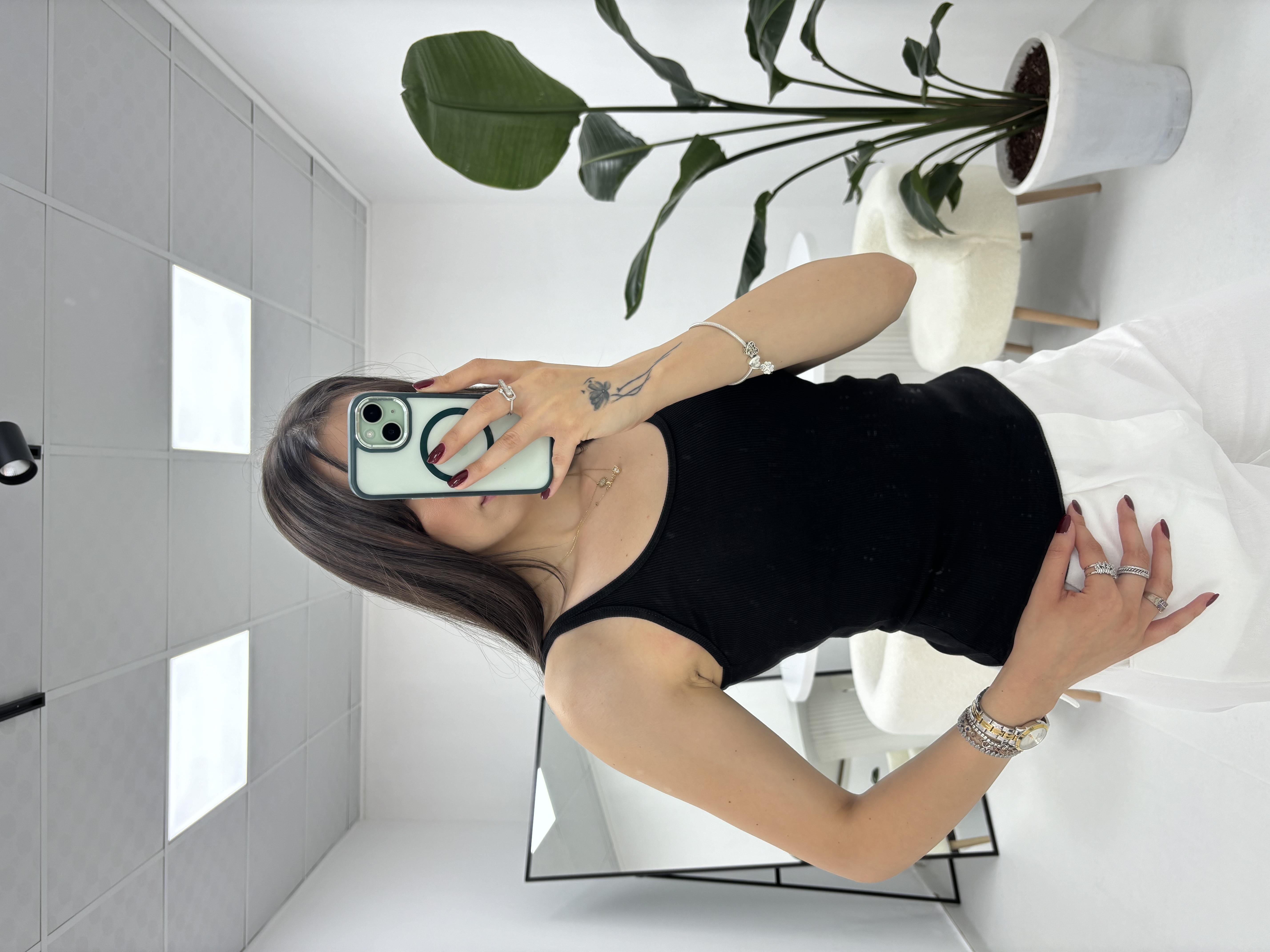 İnce Askılı Fitilli  Oval Yaka Siyah Atlet 