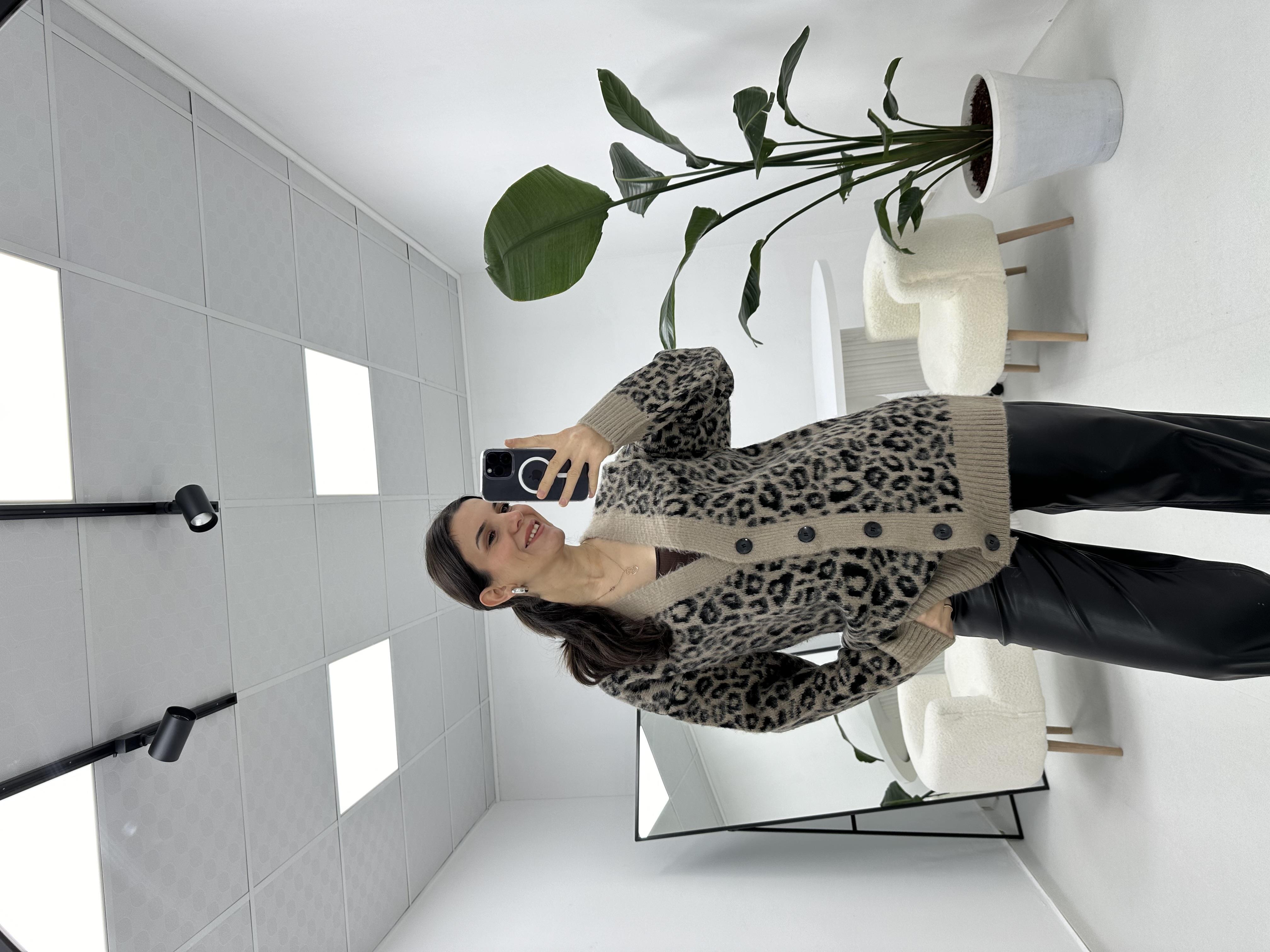 Leopar Desenli Düğmeli  Vizon Hırka 