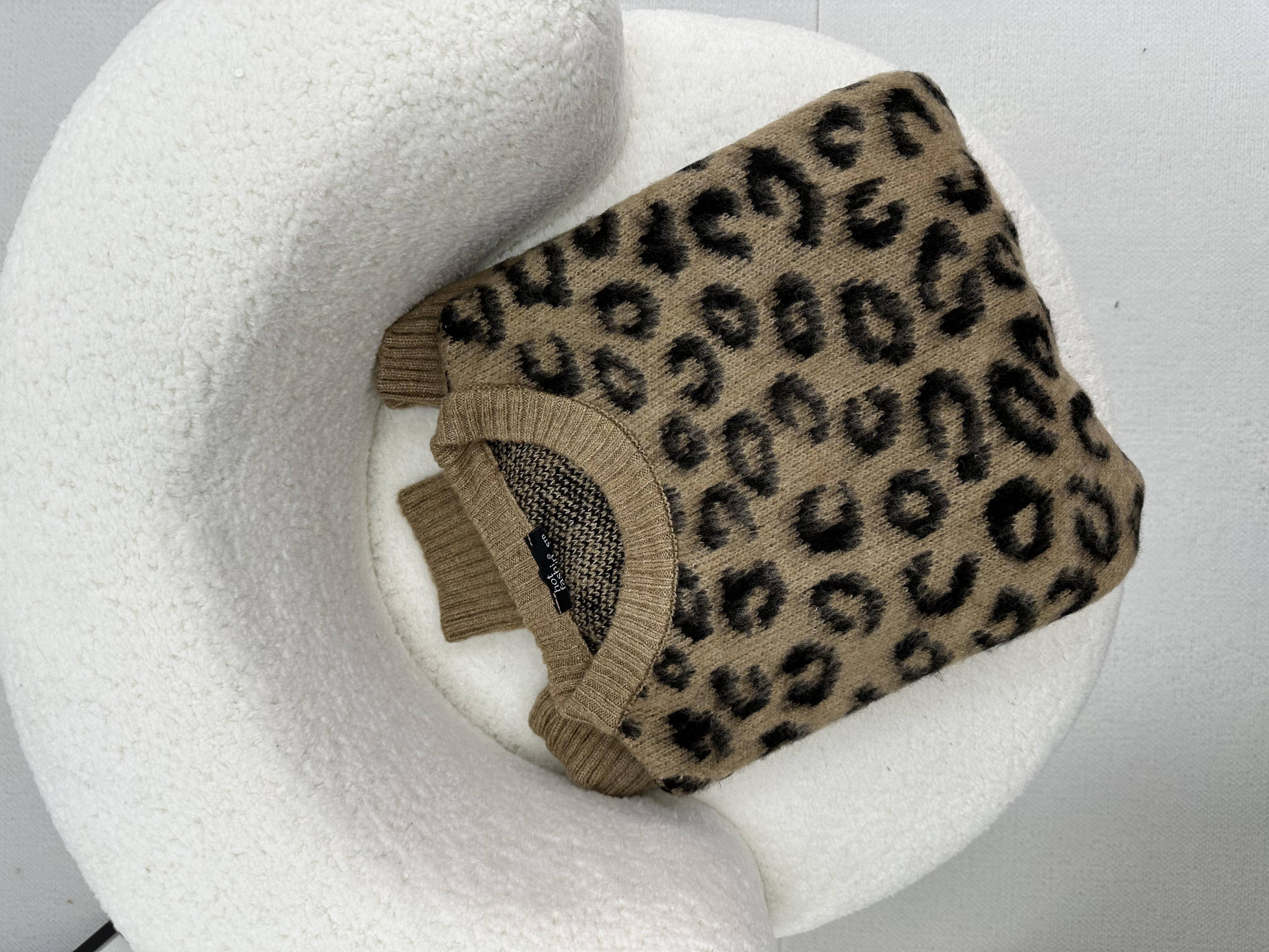 Leopar Desenli Şardonlu Camel Kazak