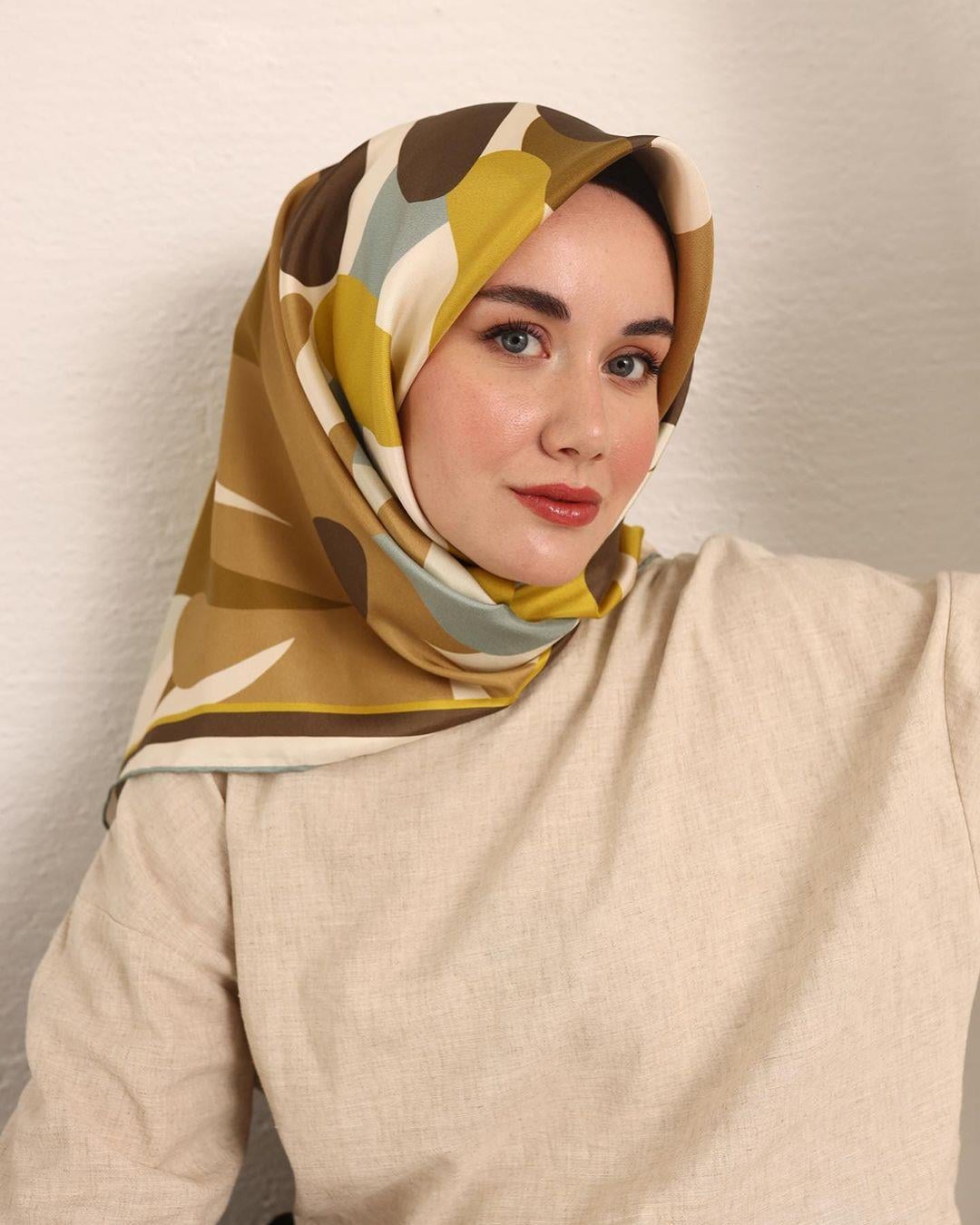 Silk Home Yağ Yeşili Mint Çiçek Desenli Tivil İpek Eşarp-11408-39-KVS0517