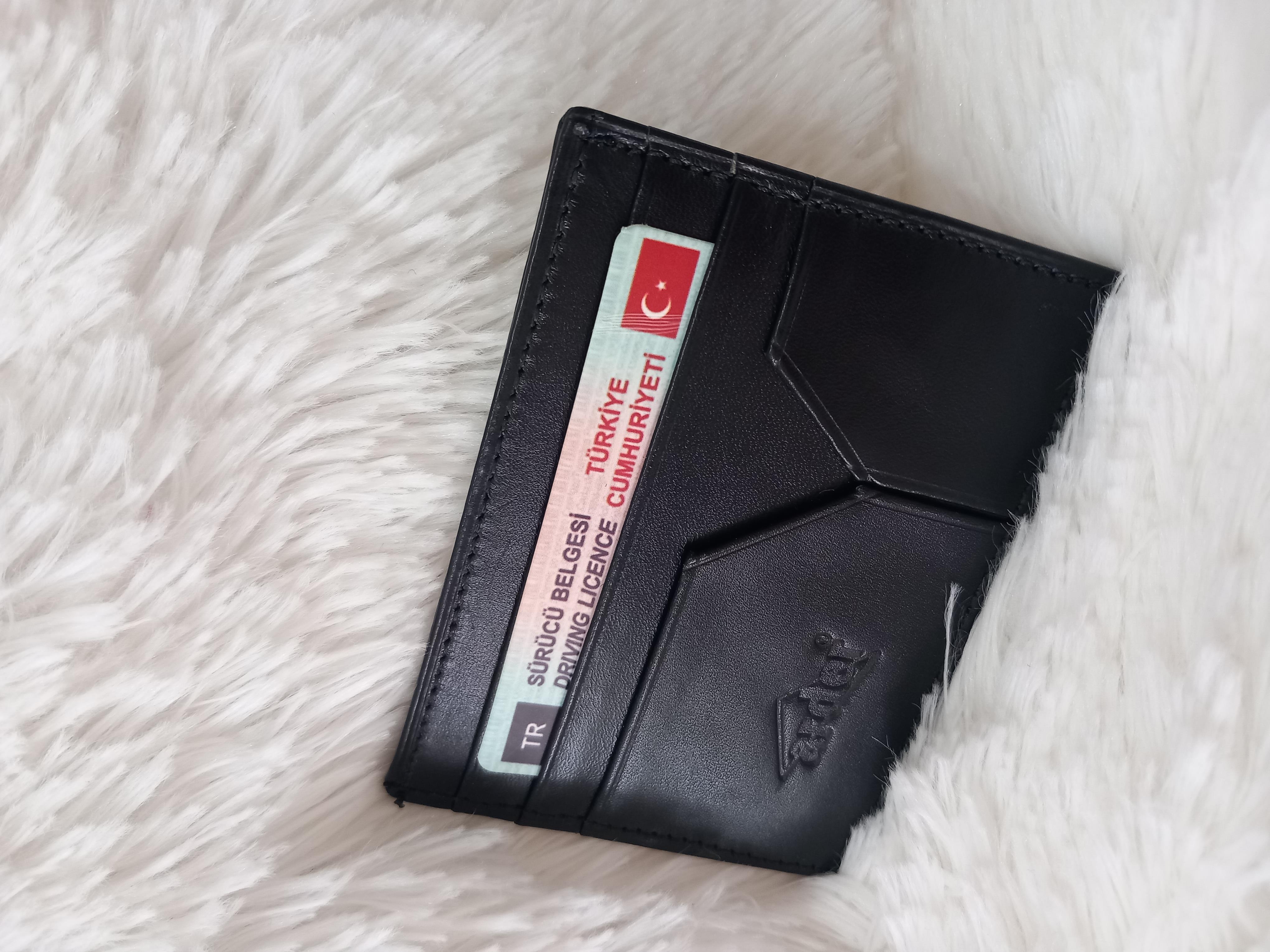 Hakiki Deri Siyah Üçgen Desen Kartlık-306-KVS0482