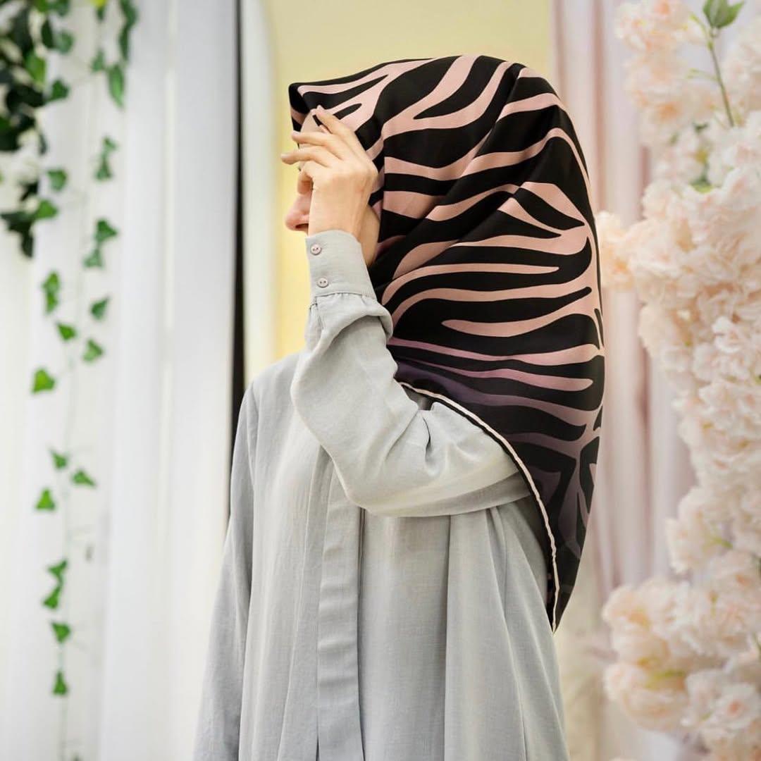 Vissona İpek Siyah Zebra Desen Saf İpek Tivil Dokuma Eşarp-6259-4-KVS0809