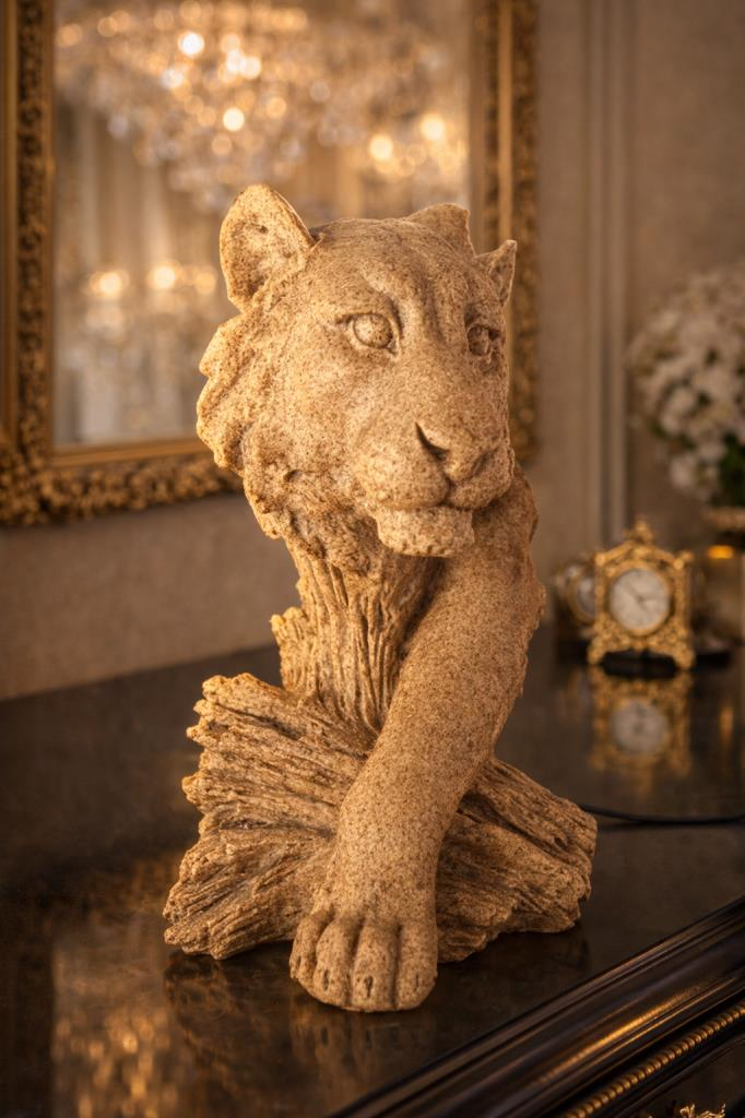 Dekoratif Aslan Biblo – Polyester Malzeme, Vitrin & Bahçe Dekoru, 38 cm