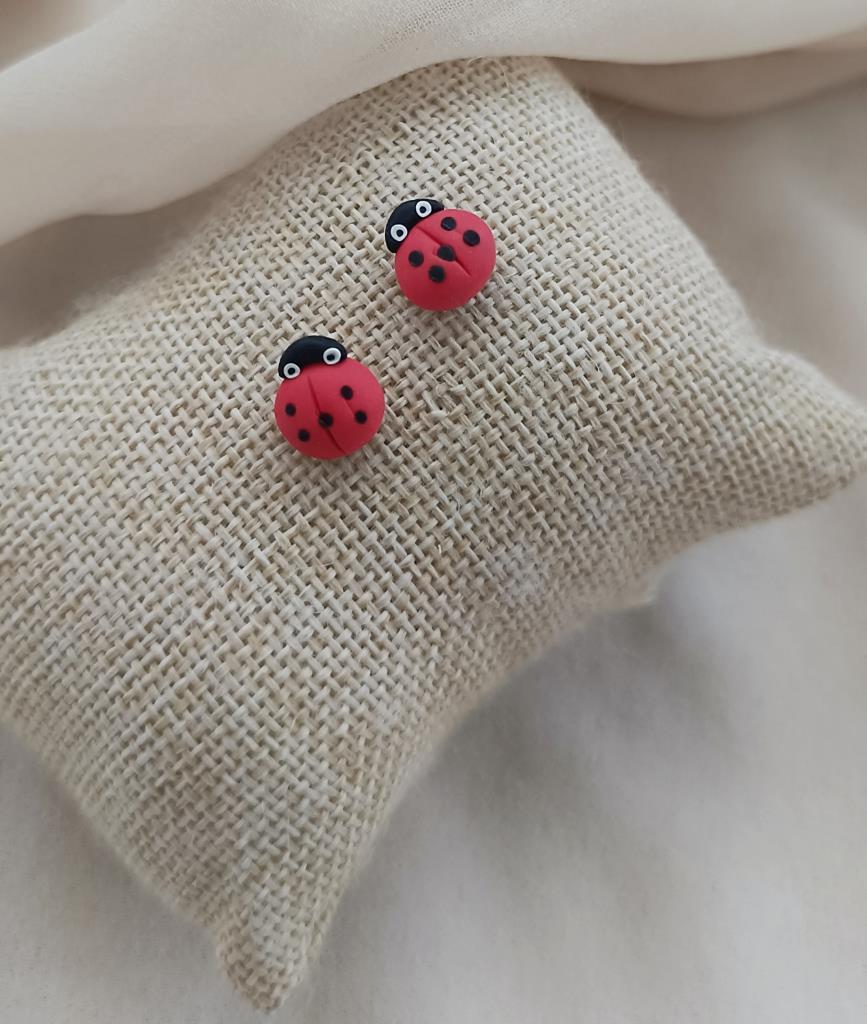 Küpe Uğur böceği Minik Küpe Kadın Genç Kız Bebek Takı Aksesuar