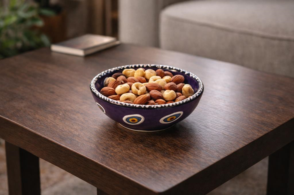 Nazar Boncuklu Seramik Çerezlik Kase 12 cm – El Yapımı Dekoratif Zeytin ve Çerez Kasesi Kahvaltılık Sunumluk