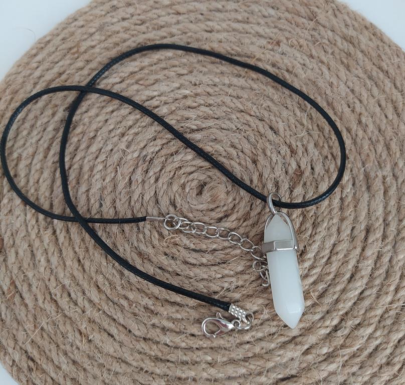 Doğaltaş Kuvars Taşı Kolye