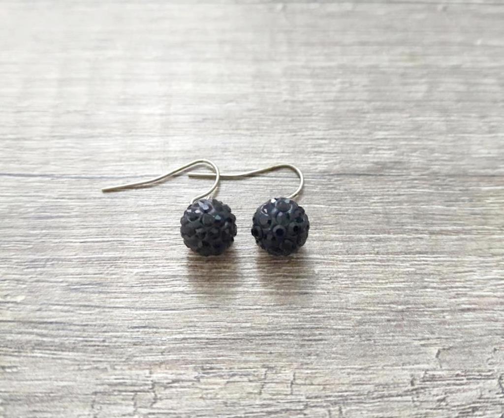 Hdmarketim Şambala Model Swarovski Taşlı Siyah Sallantılı Küpe