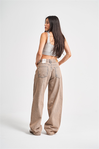 Antik Mid-Rise Loose Fit Jean