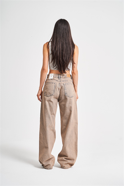 Antik Mid-Rise Loose Fit Jean
