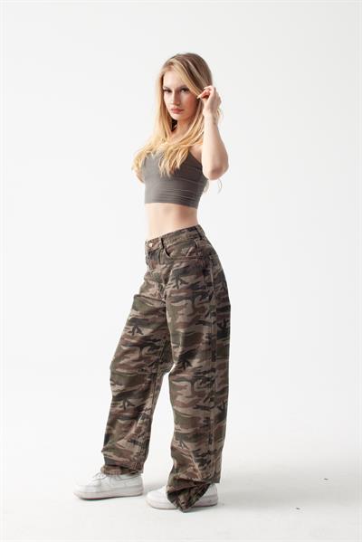 Av Kamuflaj Baggy Jean