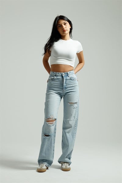 Buz Mavi Yırtıklı Straight Jean