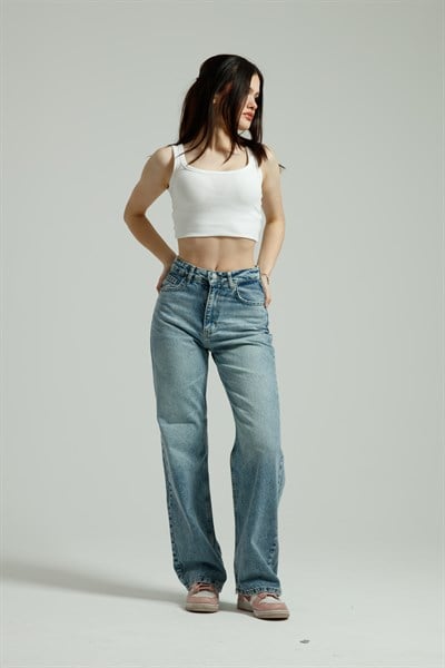 Mavi Yıkamalı Straight Jean