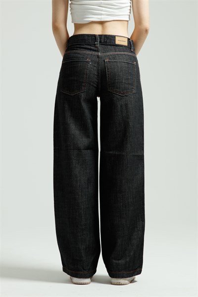 Raw Boyfriend Jean