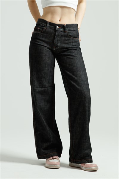 Raw Boyfriend Jean