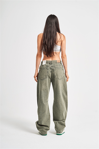 Special Tint Baggy Jean