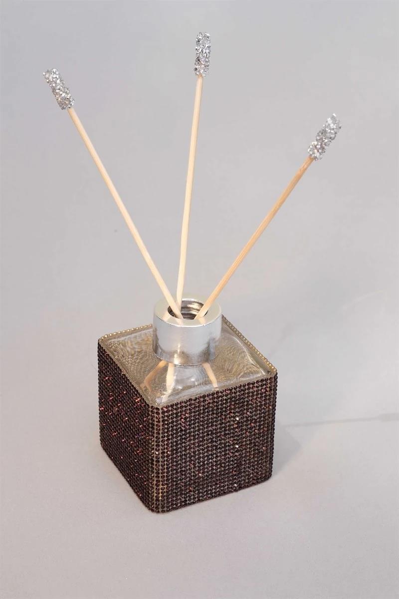 oda-kokusu-mor-tabaka-tas--b474cc.jpg